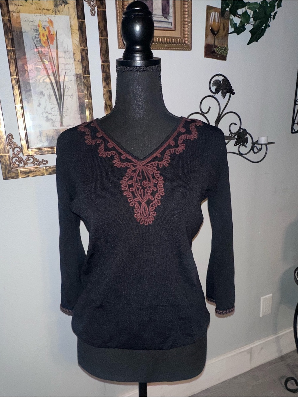 Vintage Joseph A. Black Brown Embroidered V-Neck Pullover Sweater, Size M